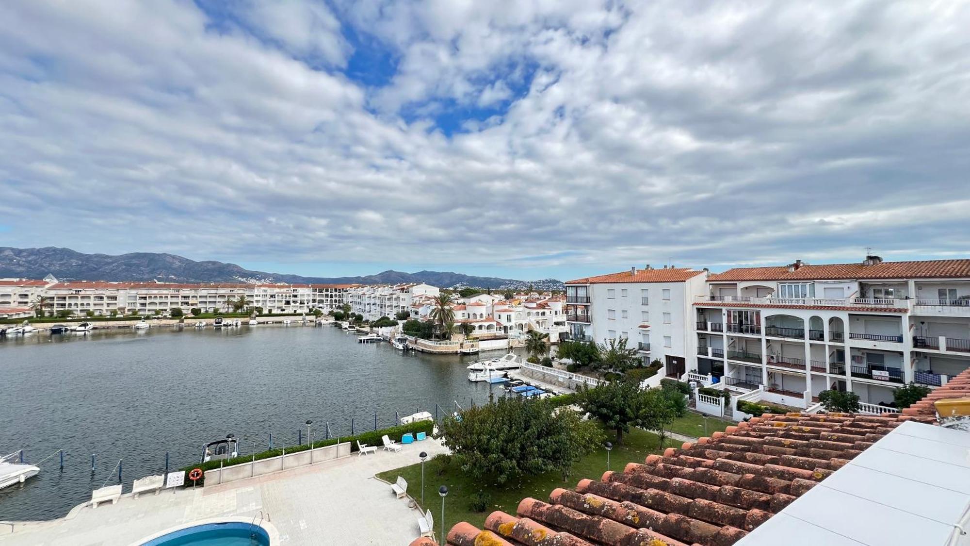 Apartamento Gran Lago Con Vistas Al Canal Empuriabrava Exterior foto