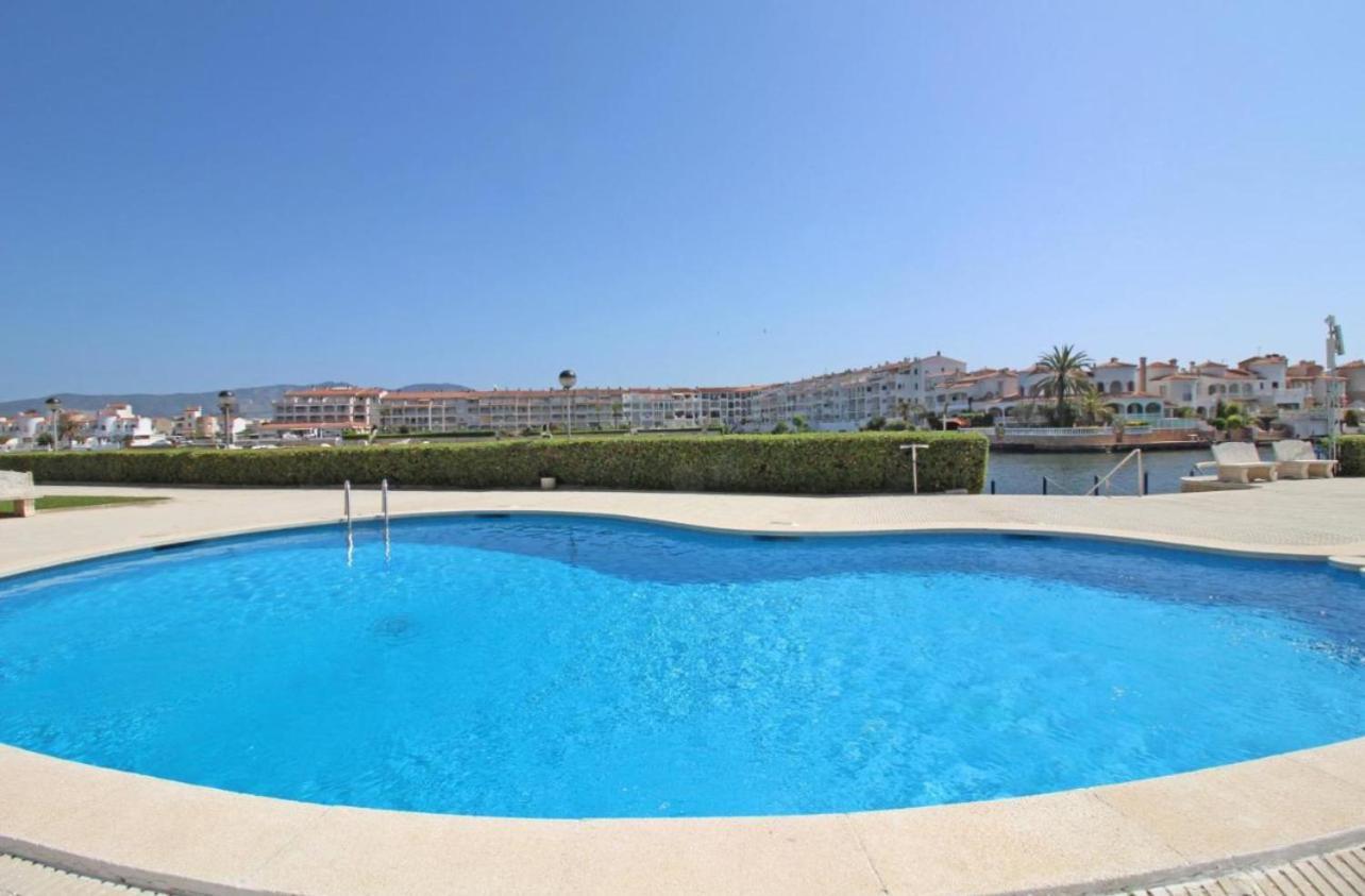 Apartamento Gran Lago Con Vistas Al Canal Empuriabrava Exterior foto