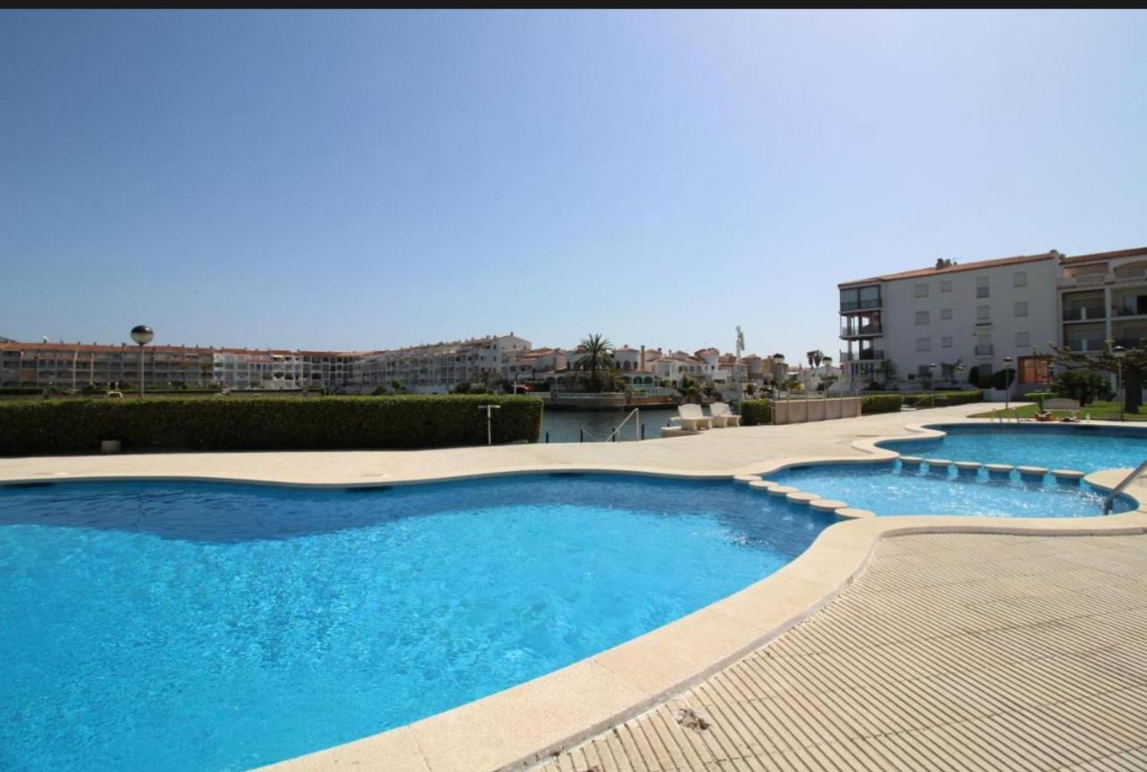 Apartamento Gran Lago Con Vistas Al Canal Empuriabrava Exterior foto
